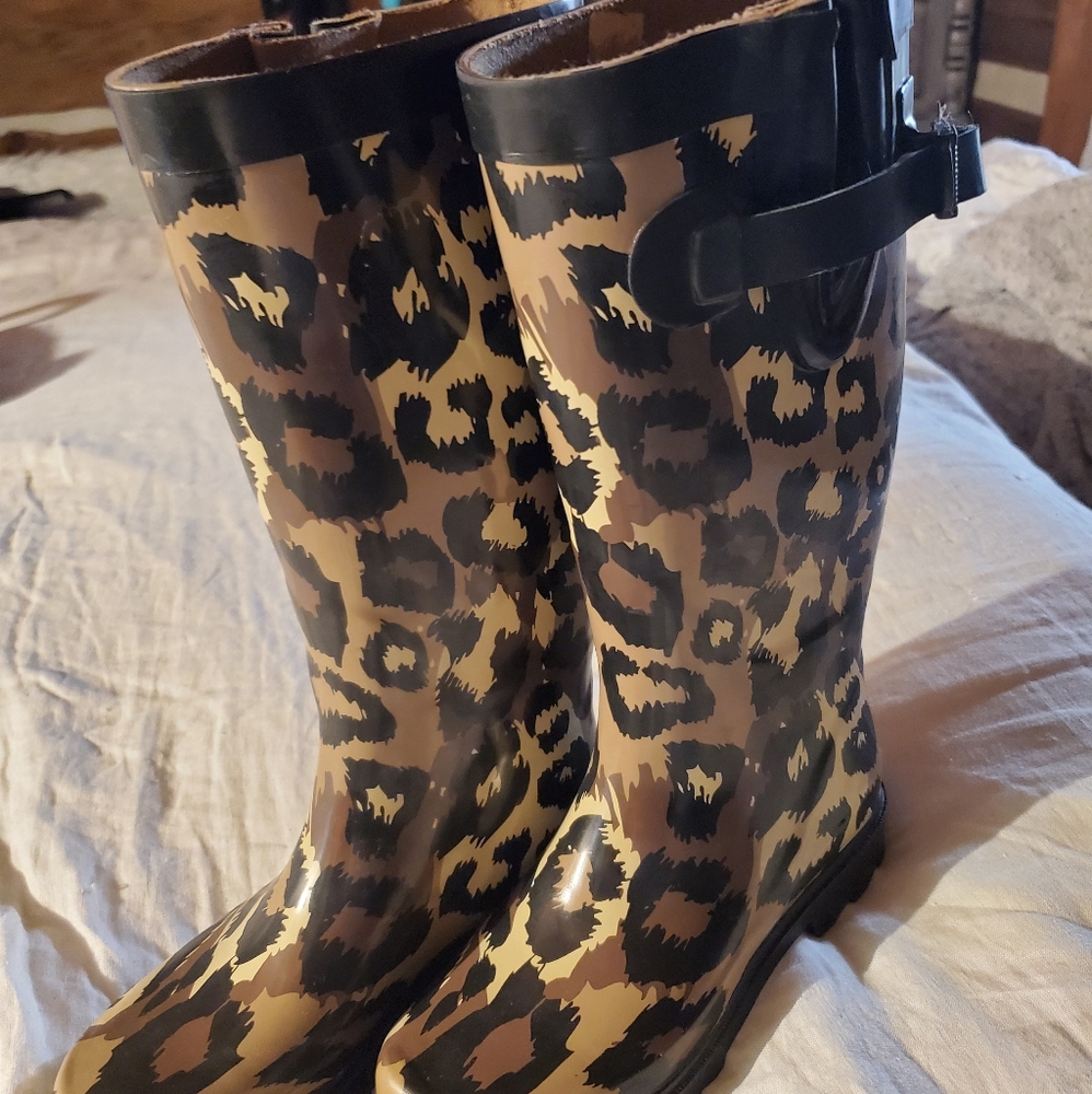 Capelli of New York rain boots